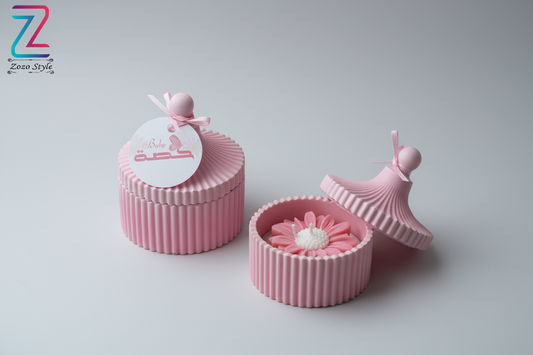 شمعتا البيبي - مغلقة ومفتوحة